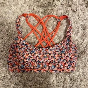 lululemon free to be bra